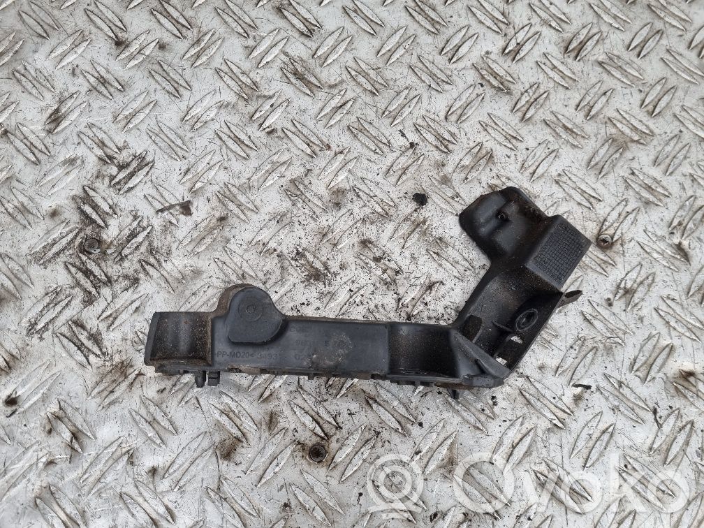 Citroen C4 Cactus Soporte de montaje del parachoques trasero 