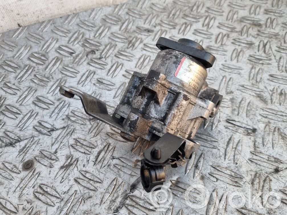 BMW 3 E46 Power steering pump 