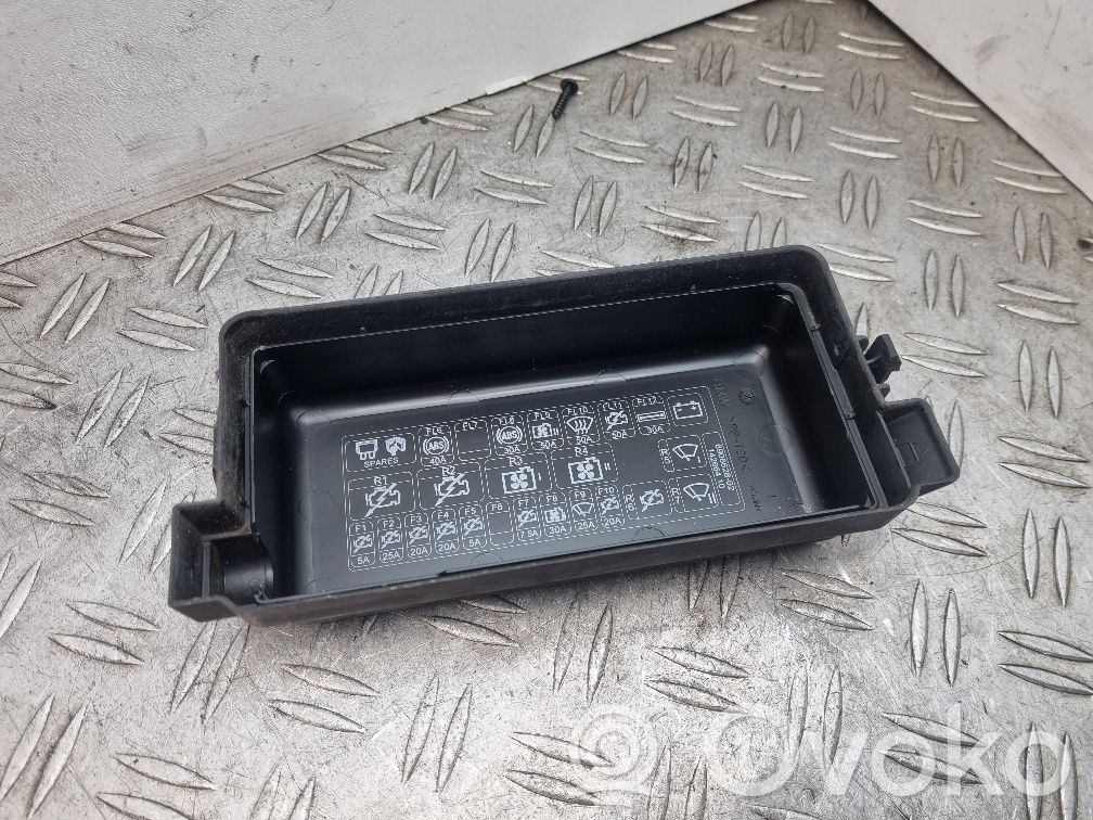 Mini One - Cooper Coupe R56 Tapa de caja de fusibles 