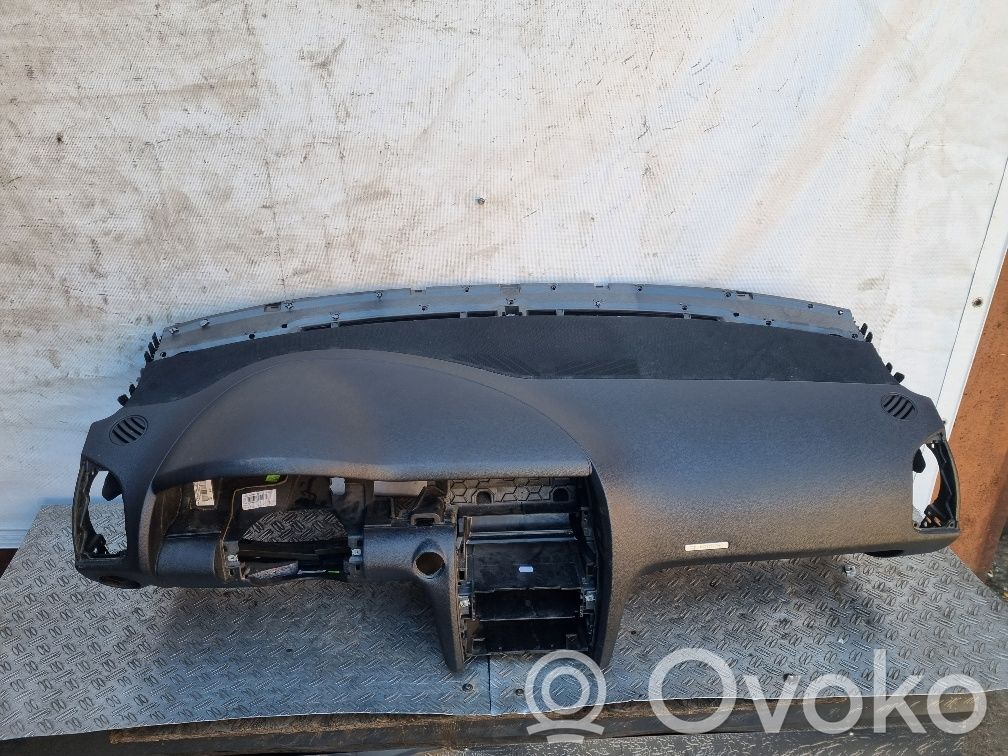 Audi Q7 4L Panelė 