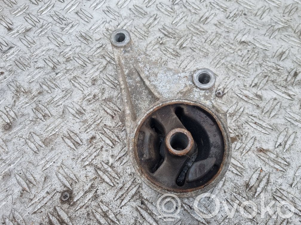 Opel Astra H Engine mount bracket 