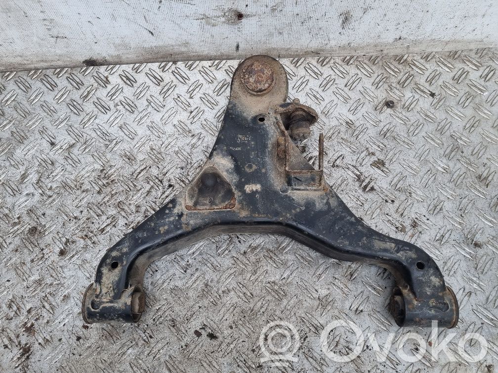 Nissan Pathfinder R51 Front lower control arm/wishbone 