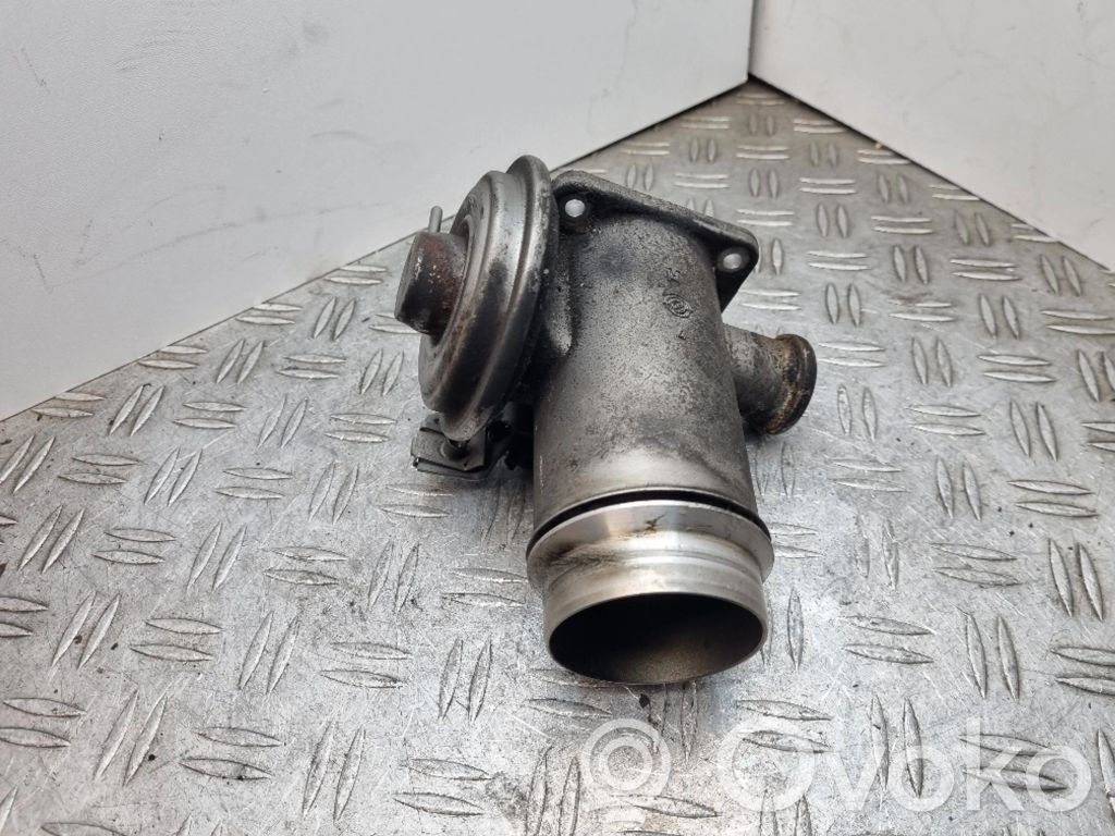 BMW 3 E90 E91 EGR vožtuvas 