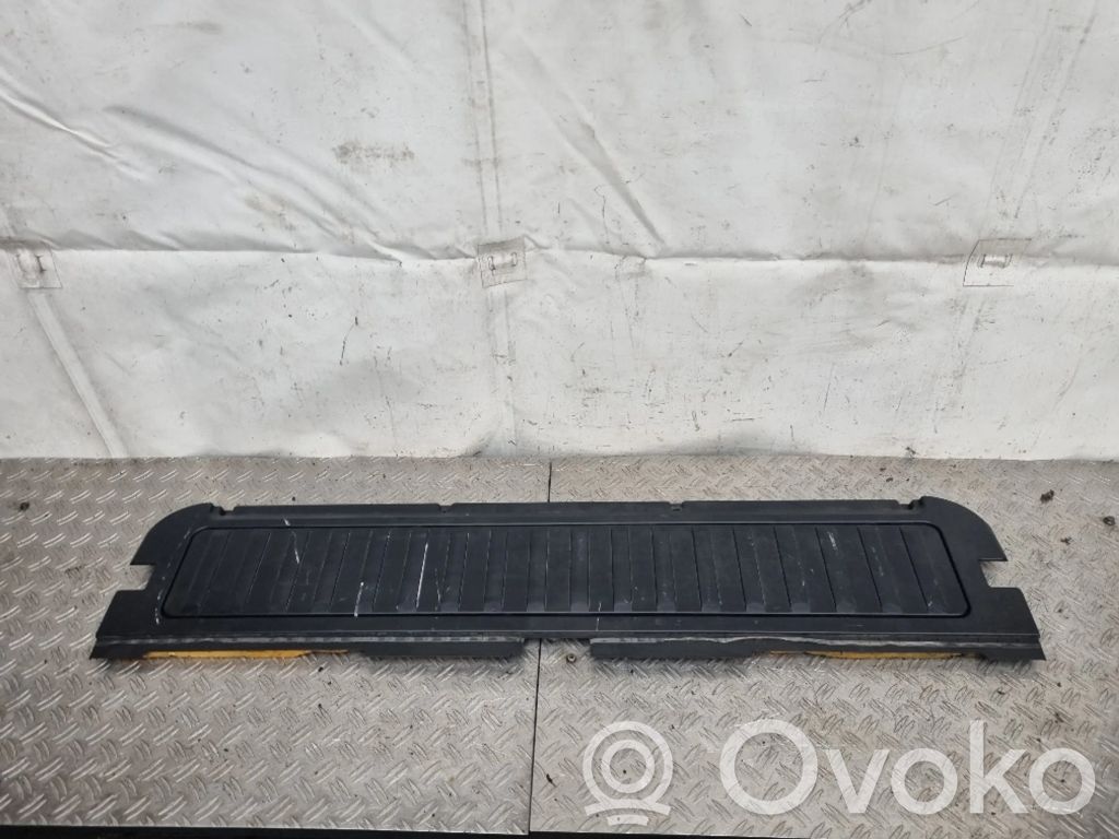 BMW X5 E53 Tailgate trim 