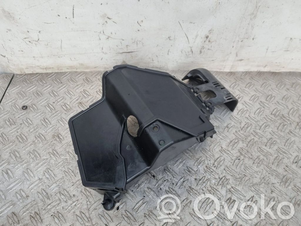 Ford Fiesta Osłona dolna skrzyni biegów 