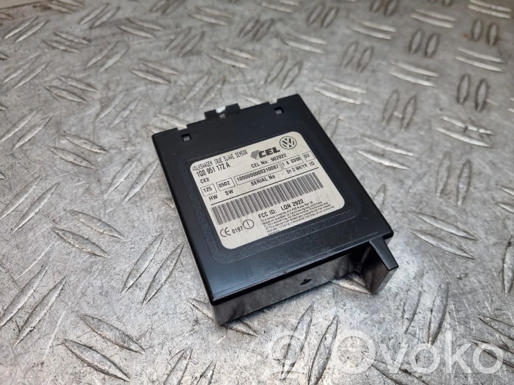 Volkswagen Eos Alarm control unit/module 