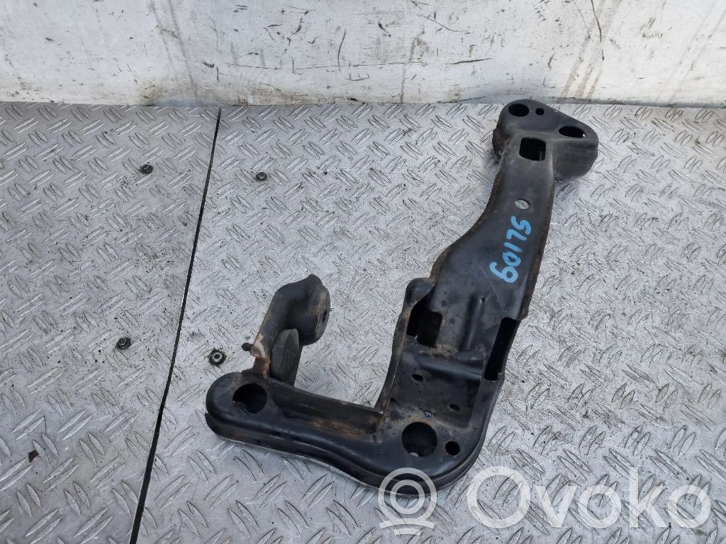 BMW X3 E83 Halterung Lager Getriebe 