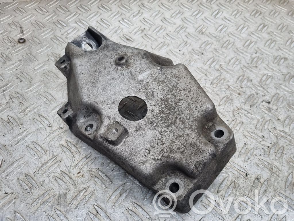 BMW X3 E83 Engine mounting bracket 