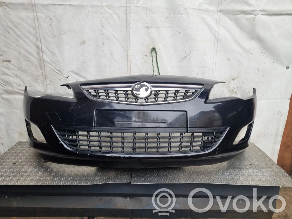 Opel Astra J Parachoques delantero 