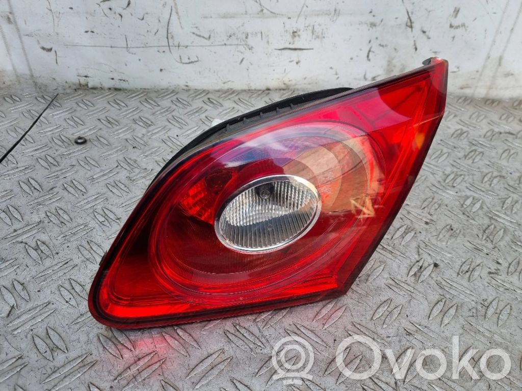 Lampy tylnej klapy bagażnika   3C8945094D,A280408R,3C8945258