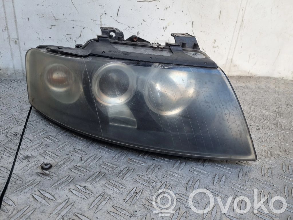 Audi A4 S4 B6 8E 8H Scheinwerfer 