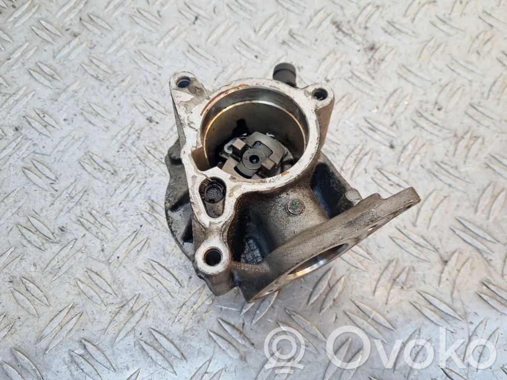 Volkswagen PASSAT CC Alipainepumppu 