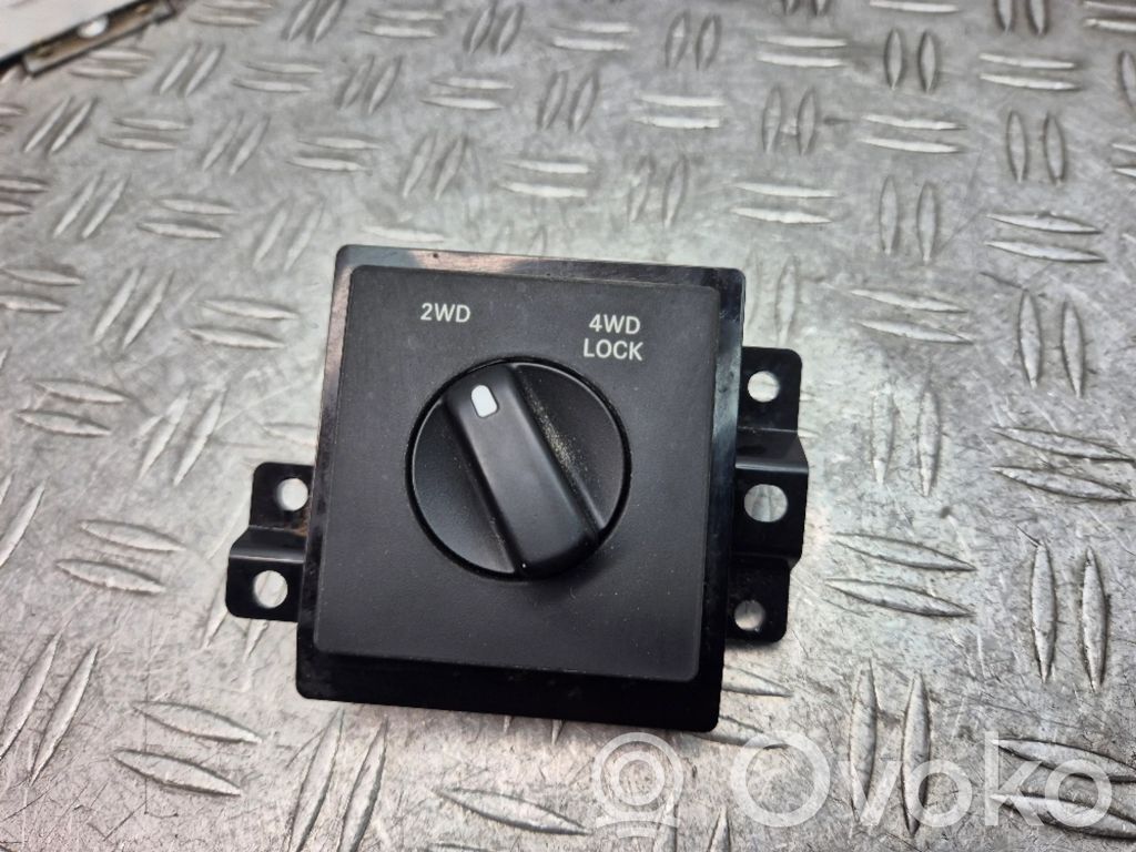 Dodge Nitro Differential lock switch 