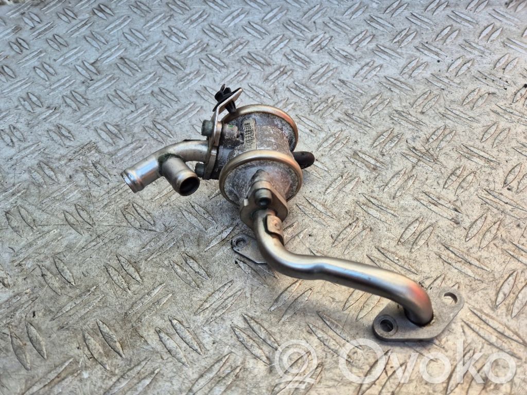 Audi A4 S4 B6 8E 8H EGR-venttiili 