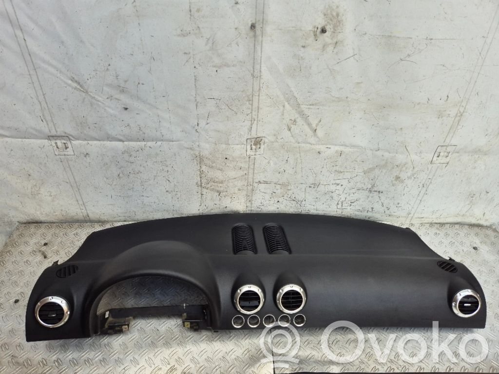 Audi TT Mk1 Panelė 