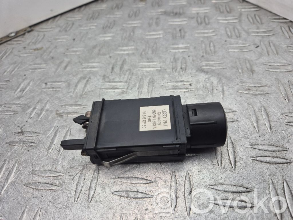 Audi TT Mk1 Interruptor de la calefacción de la luna/parabrisas 