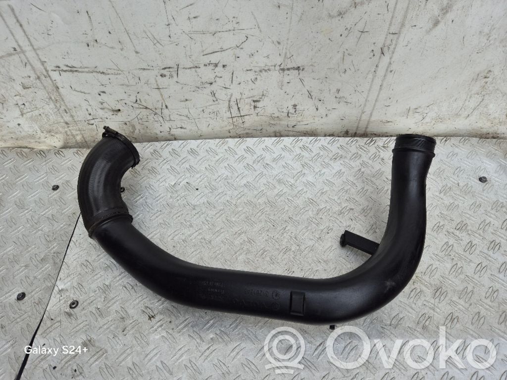 Volvo V70 Intercooler hose/pipe 