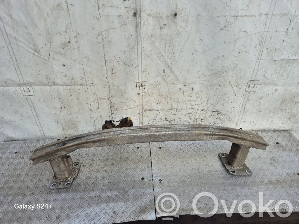 Renault Megane III Front bumper cross member 