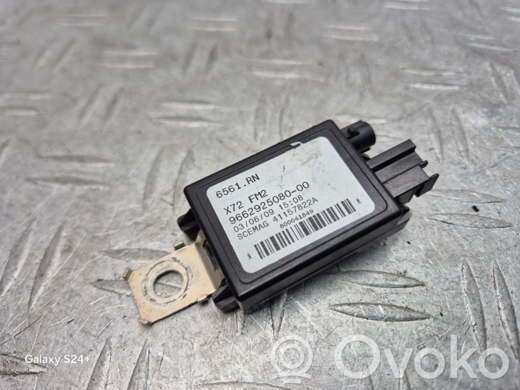 Citroen C5 Antenos stiprintuvas 