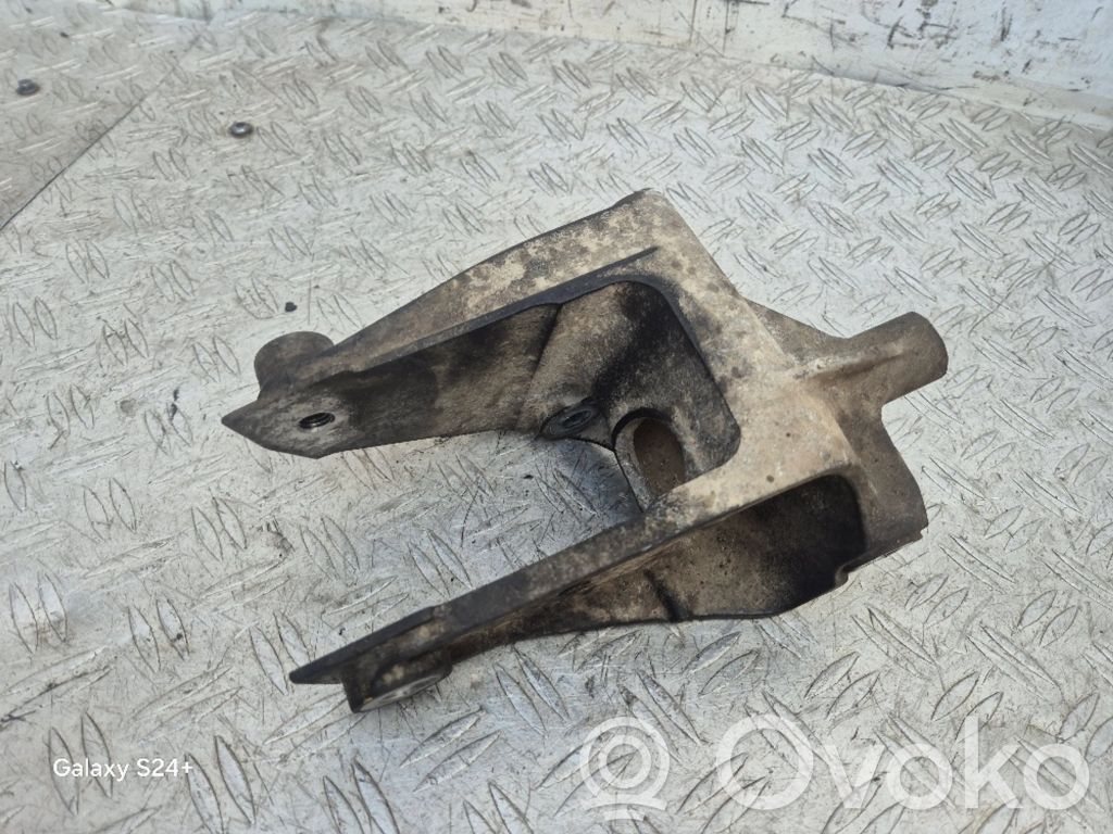 Opel Antara Engine mounting bracket 