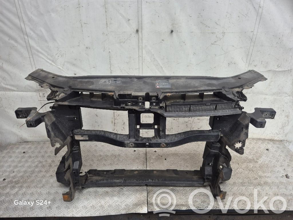 Volkswagen PASSAT B6 Radiatorių panelė 