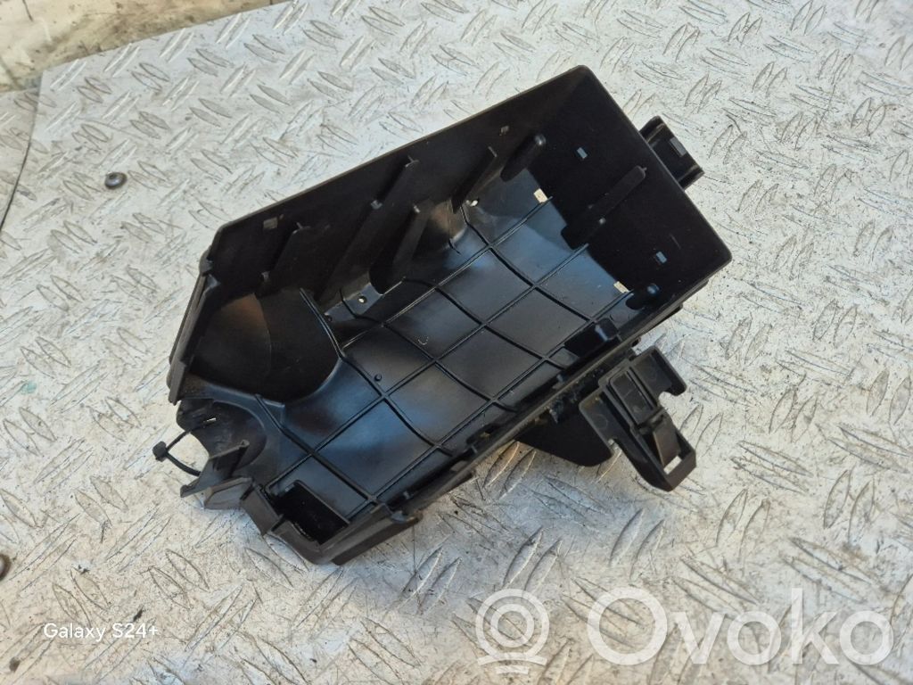 Skoda Octavia Mk3 (5E) Tapa de caja de fusibles 