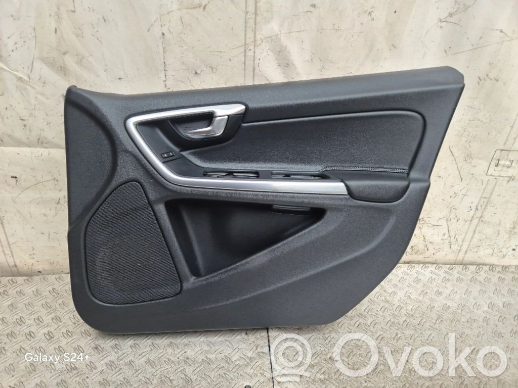 Volvo V60 Front door card panel trim 