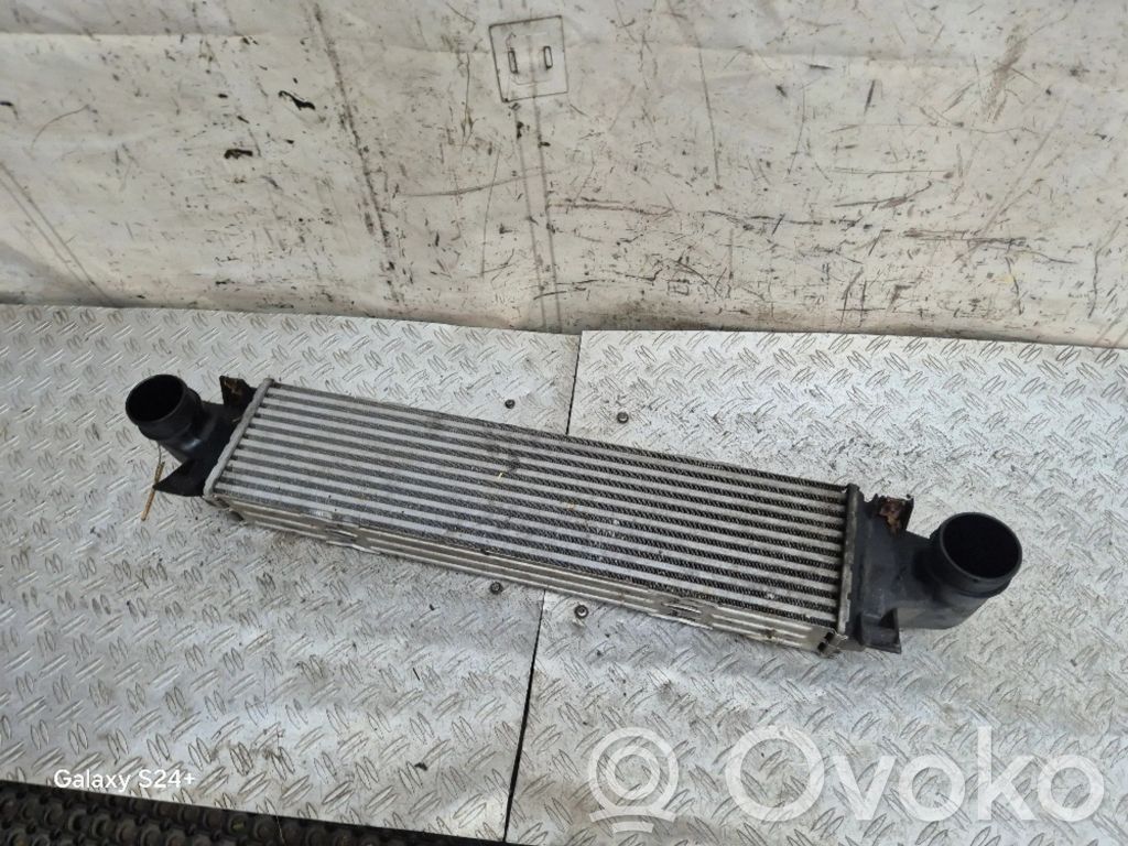 Volvo V60 Interkūlerio radiatorius 