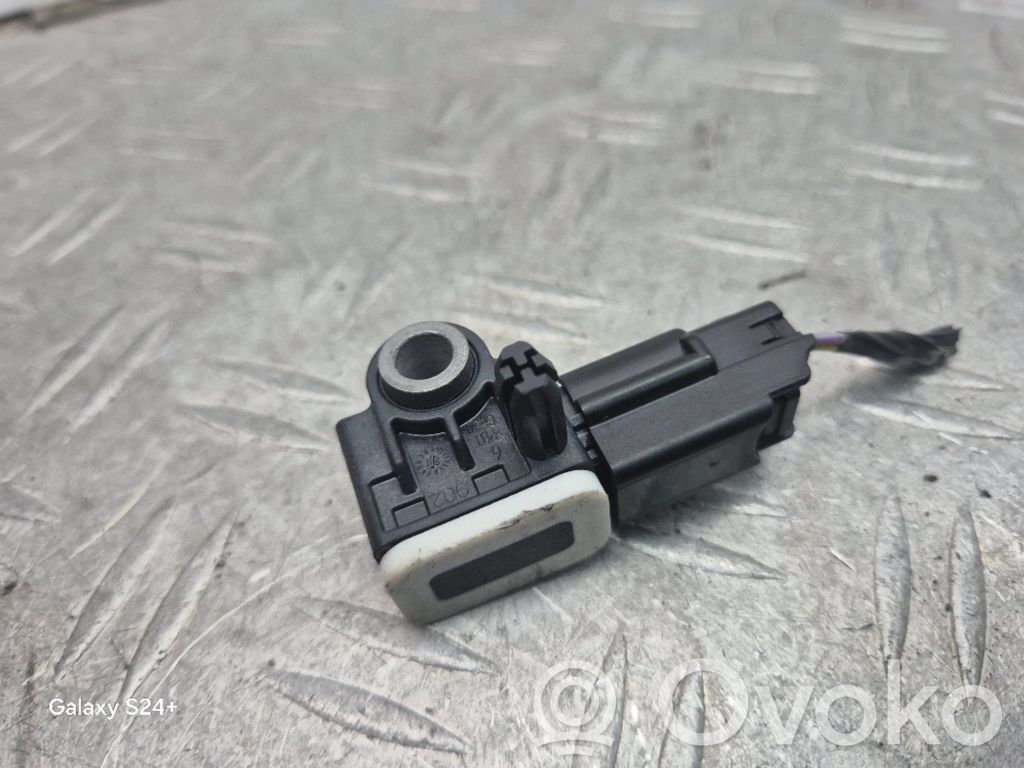 Ford Focus Airbag deployment crash/impact sensor 