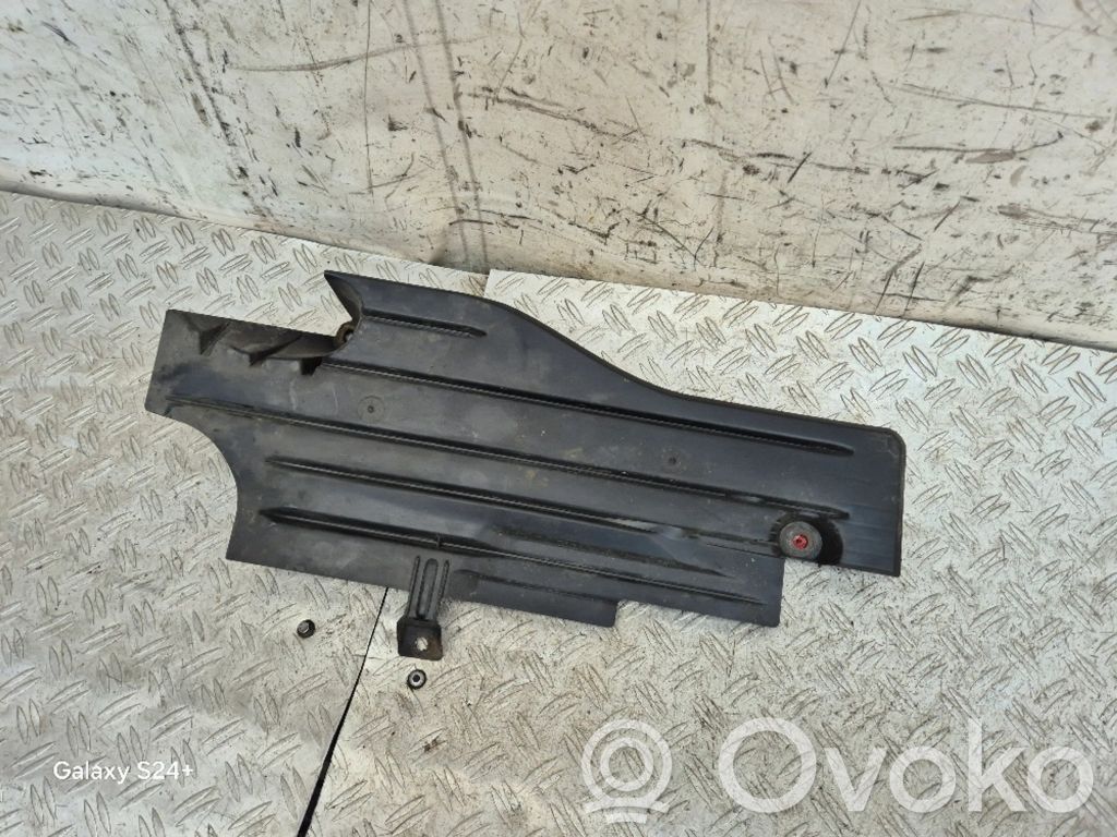 Ford Focus Apakšas aizsargs šasijas aizmugurējā daļā 