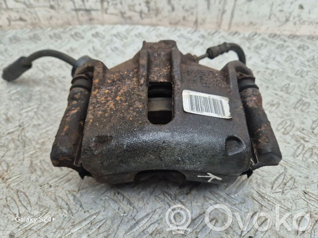 Opel Crossland X Front brake caliper 