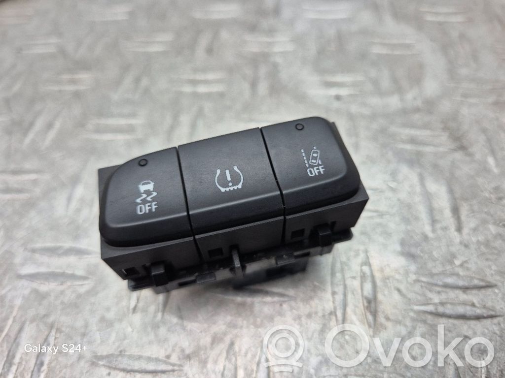 Opel Crossland X Traction control (ASR) switch 