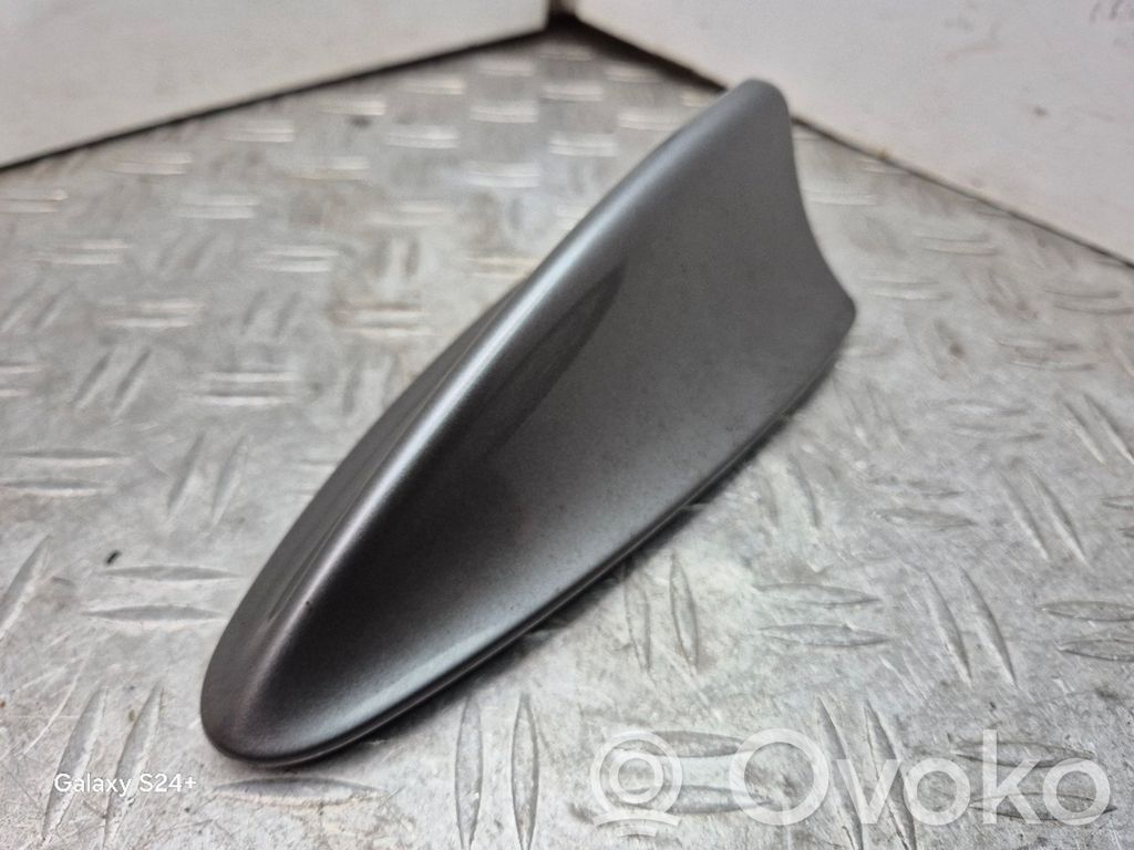 BMW 7 E65 E66 Stogo (GPS) antenos dangtelis 
