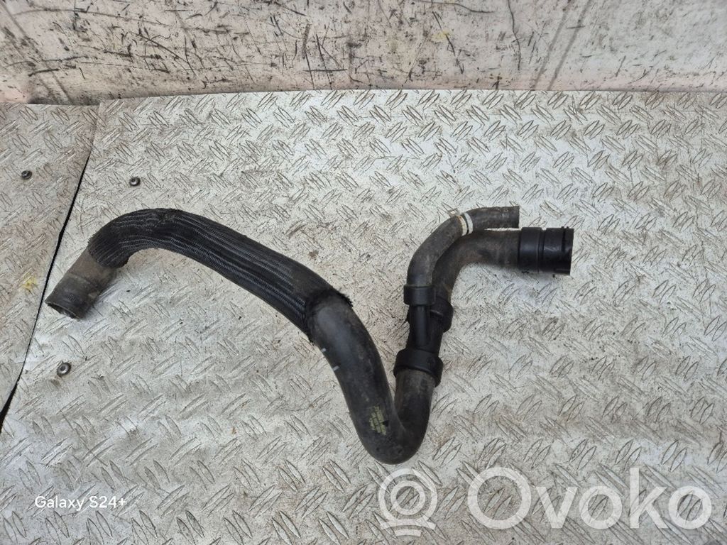 Volvo V70 Engine coolant pipe/hose 