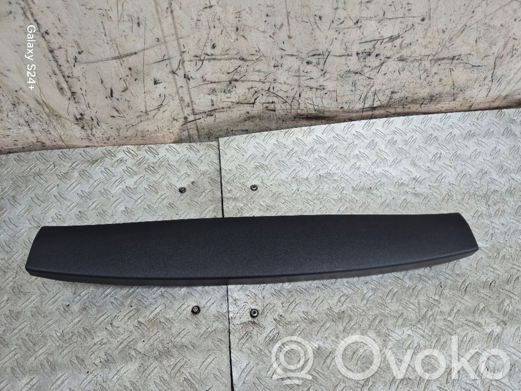 Citroen DS4 Tailgate trim 
