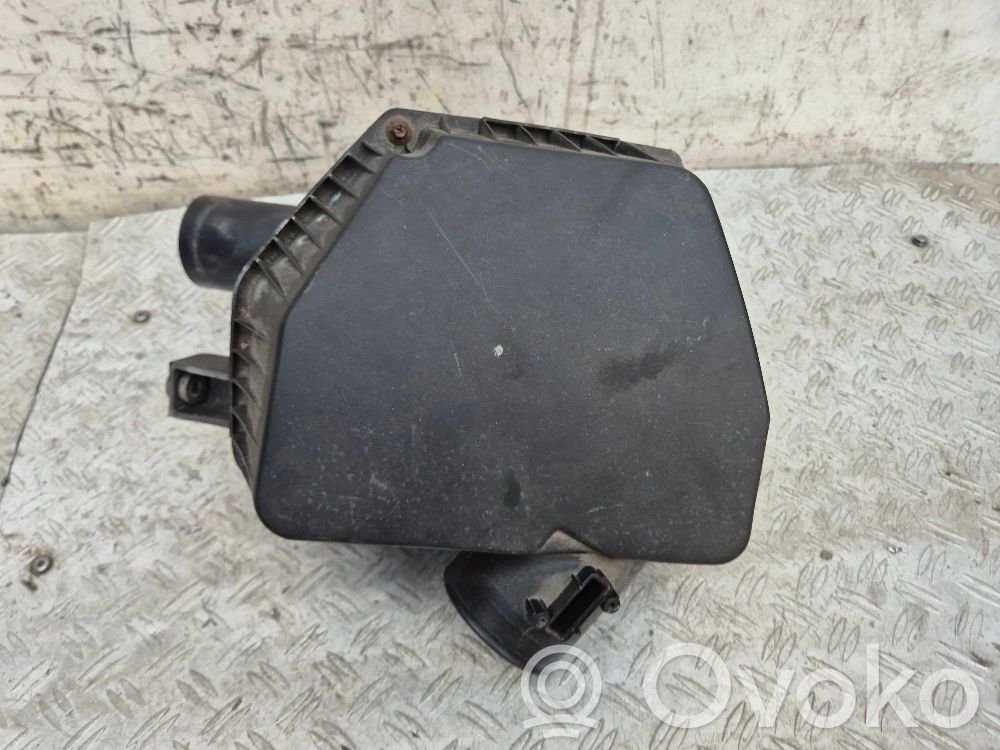 Opel Antara Air filter box 