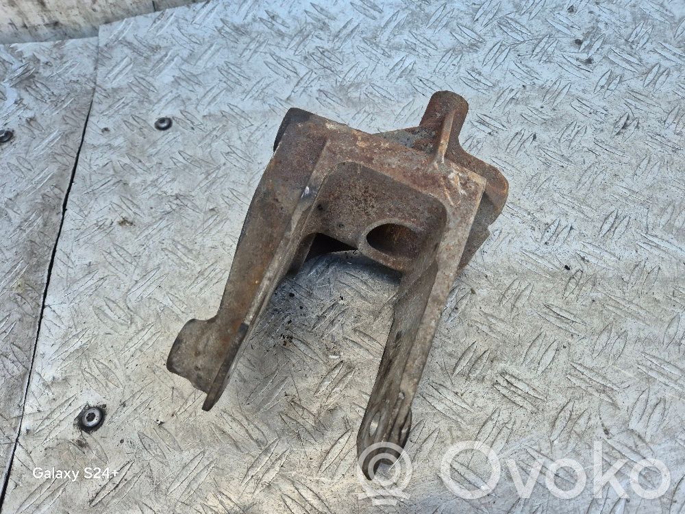 Opel Antara Engine mounting bracket 