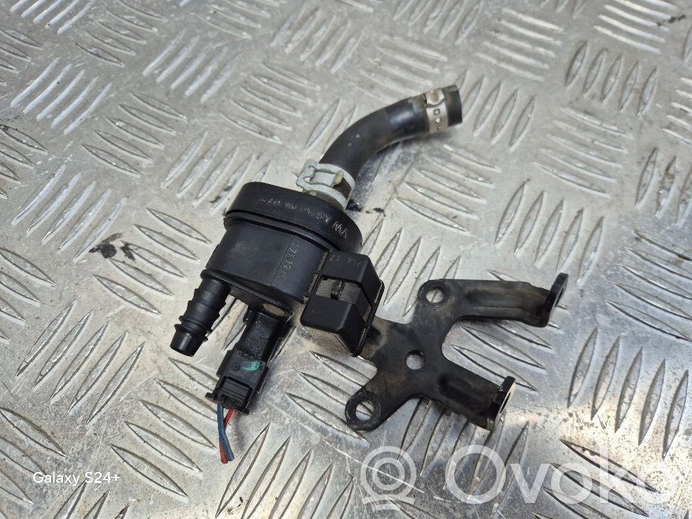 Volkswagen Golf VII Válvula de vacío 
