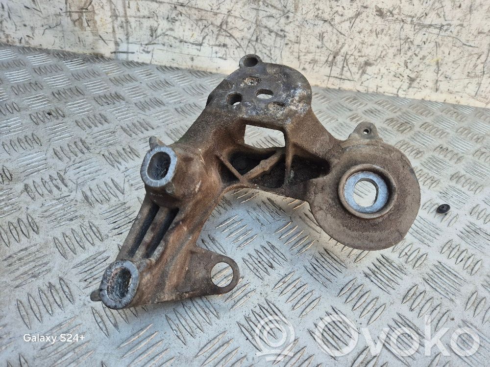 Audi A6 S6 C6 4F Engine mounting bracket 