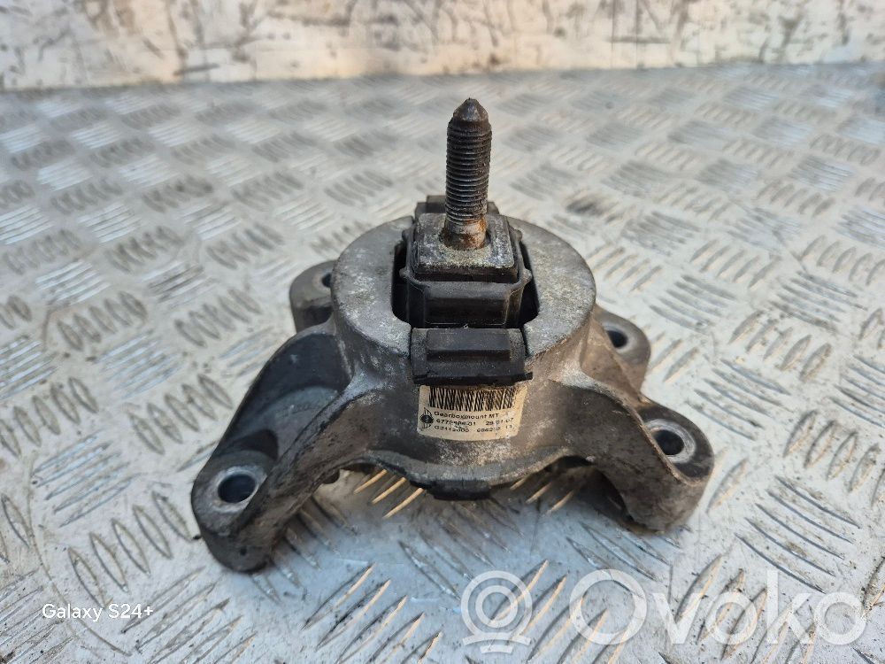 Mini One - Cooper Coupe R56 Engine mount bracket 
