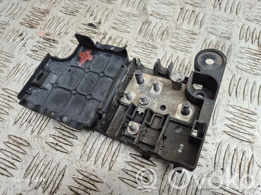 Audi A4 Allroad B8 Positive wiring loom 