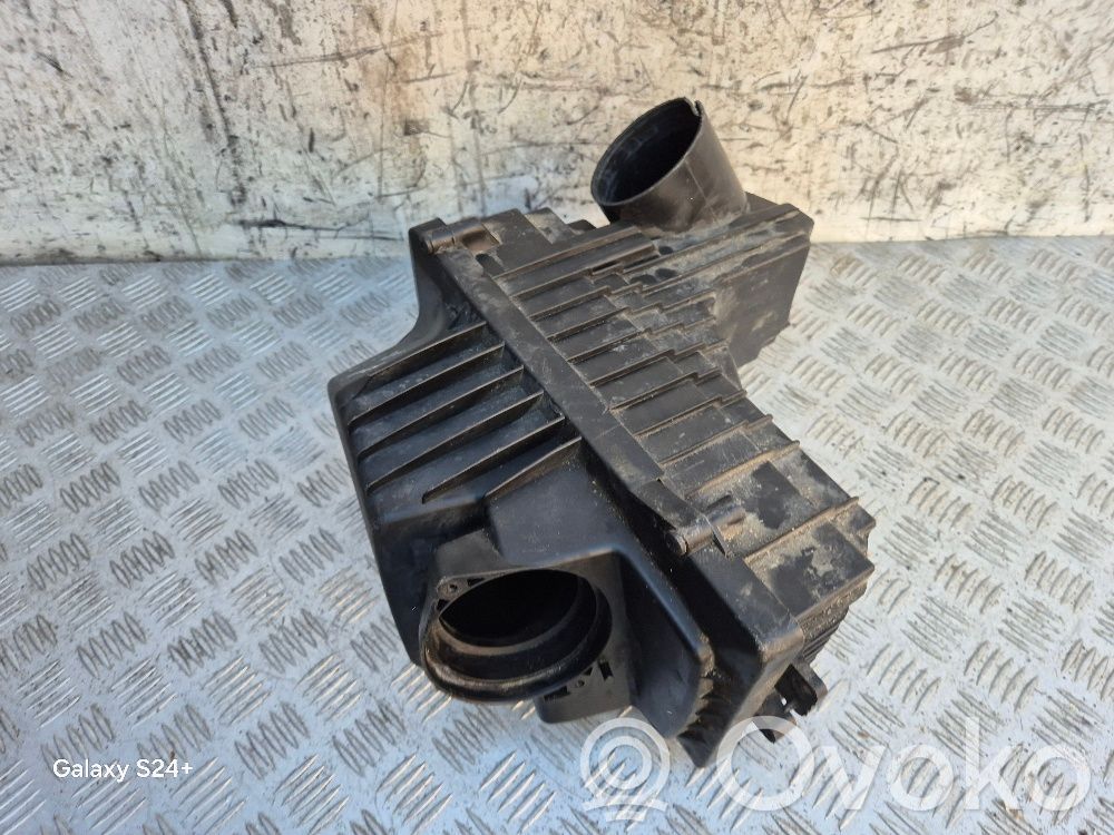 Citroen C5 Air filter box 