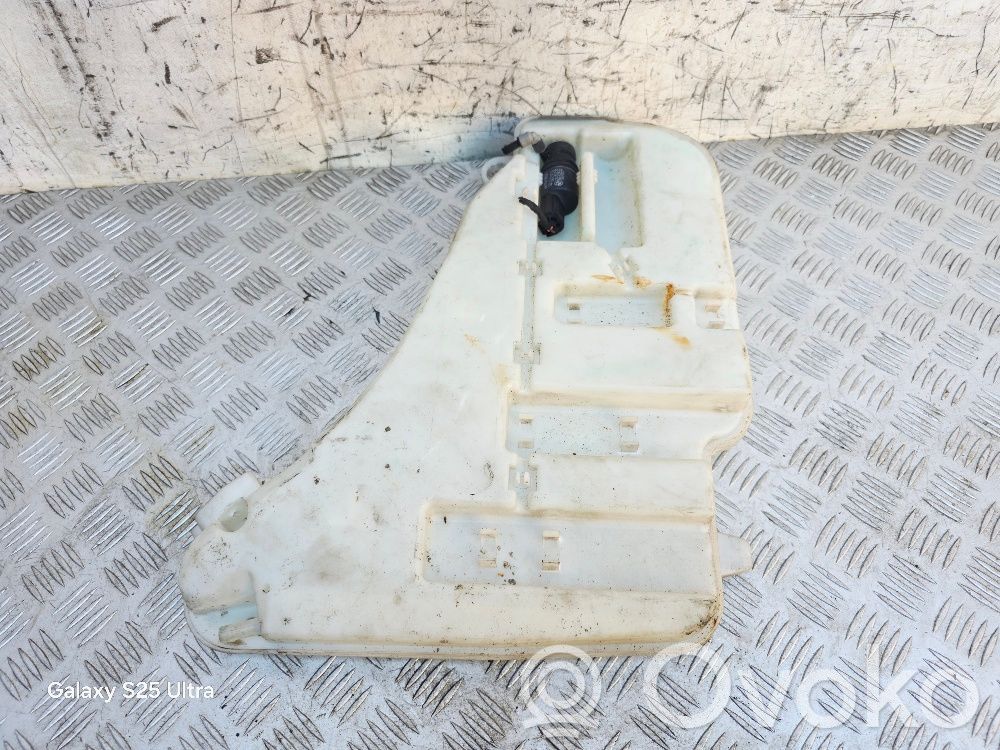 BMW 7 F01 F02 F03 F04 Logu šķidruma tvertne 