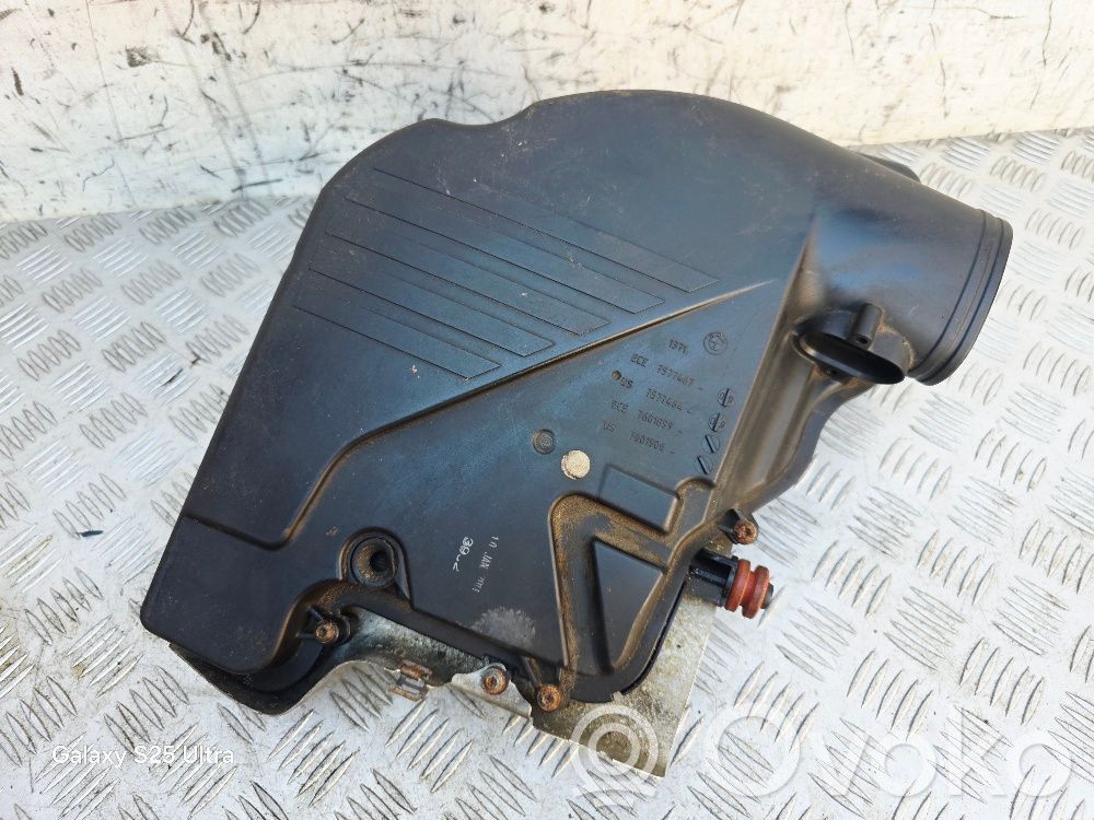 BMW 7 F01 F02 F03 F04 Air filter box 