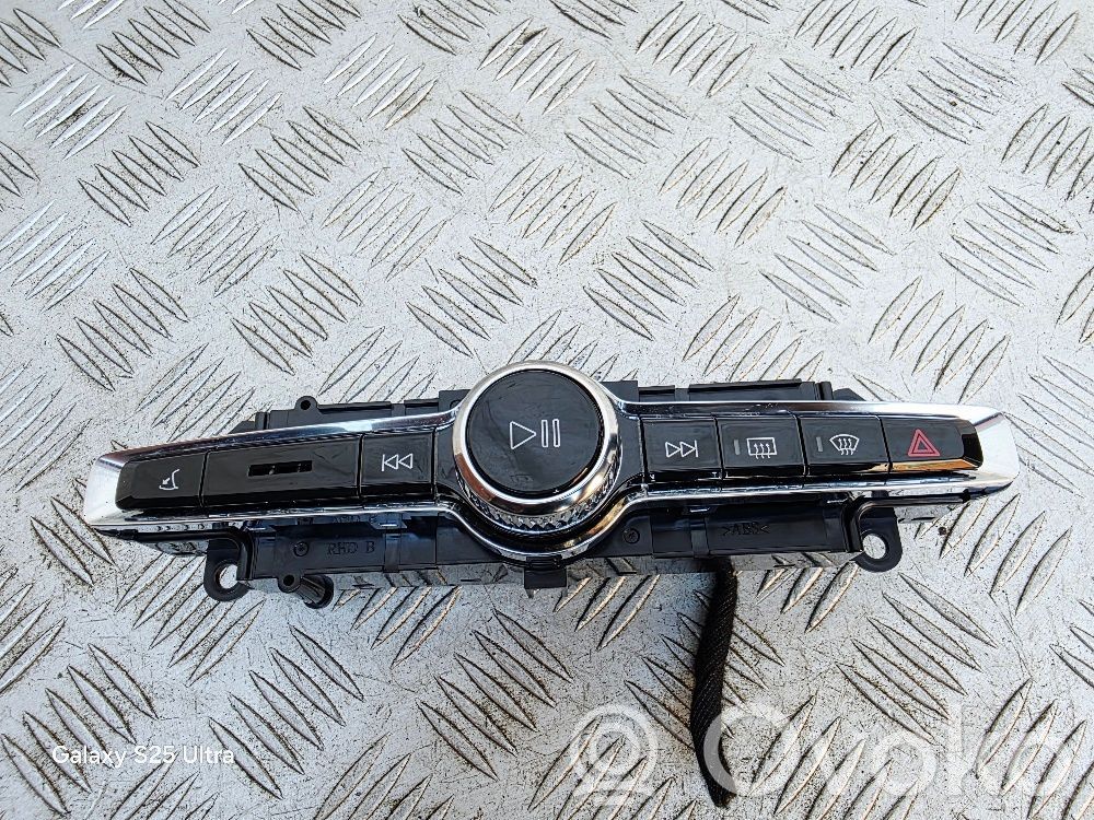 Volvo XC90 Head unit multimedia control 