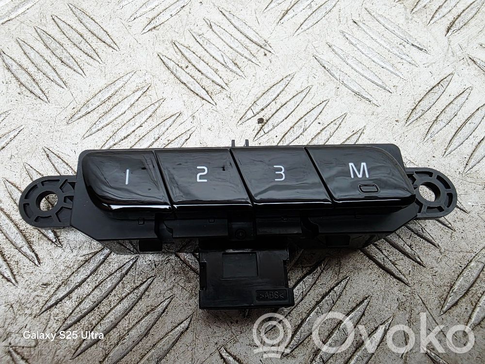 Seat memory switch   31376461