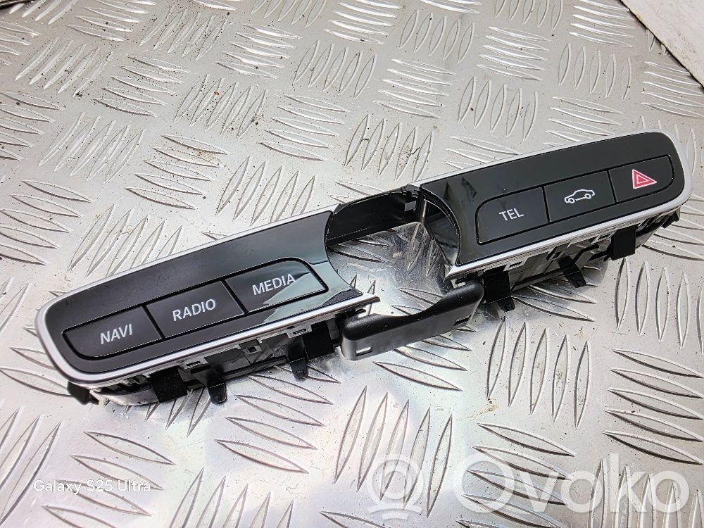 Mercedes-Benz E W213 A set of switches 
