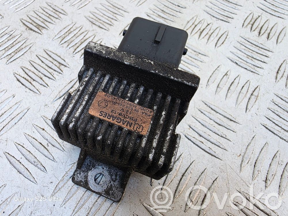Peugeot 3008 I Glow plug pre-heat relay 