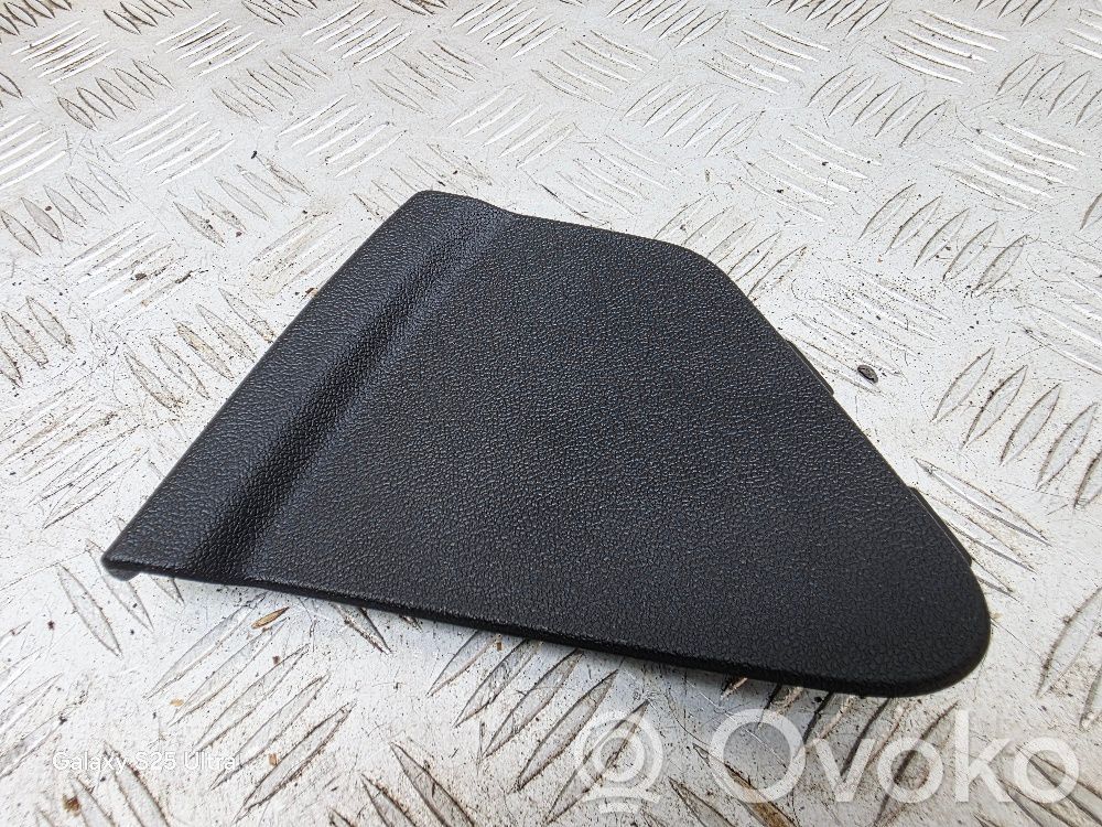 Tailgate trim   8X3867979