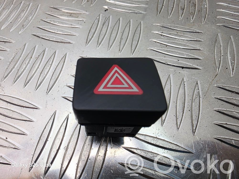 Audi A4 S4 B9 Hazard light switch 